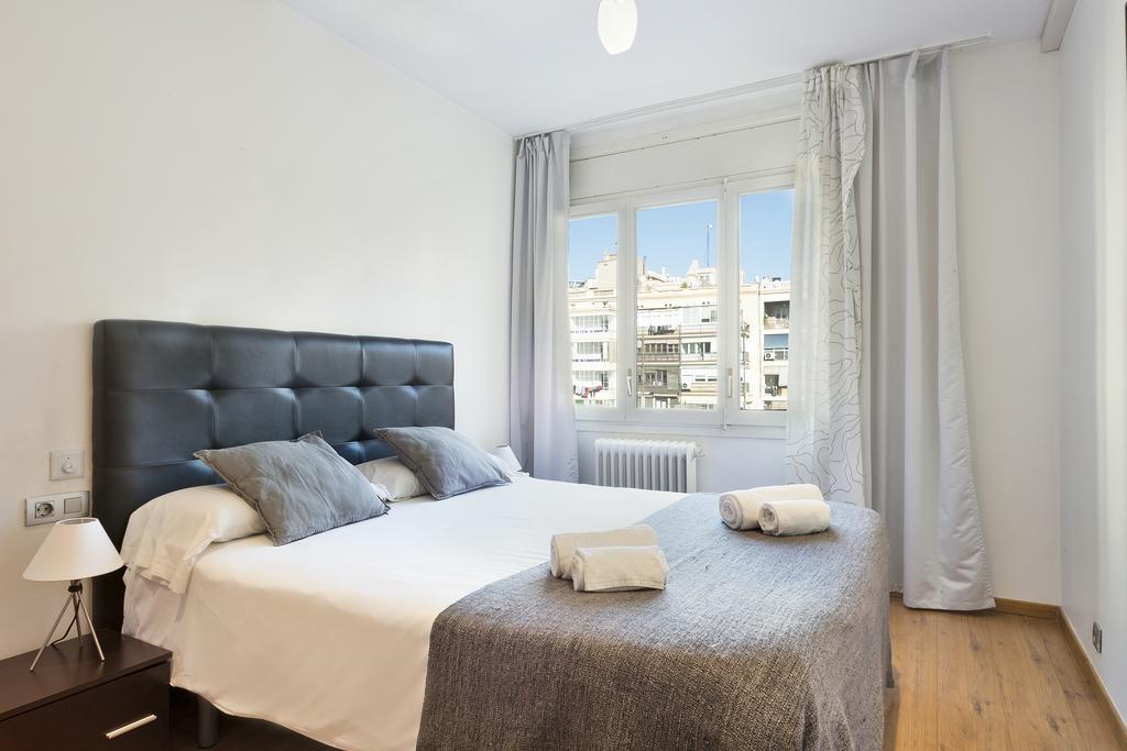 Uma Suites Bruc Barcelona Exterior foto